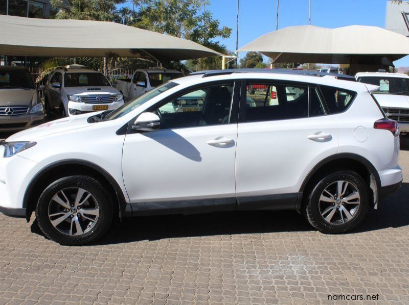 2018 Toyota Rav 4  2.0 GX A/T pictures