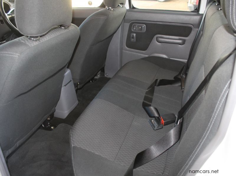 2018 Nissan NP300 2.5CDI D/C 4X4 pictures