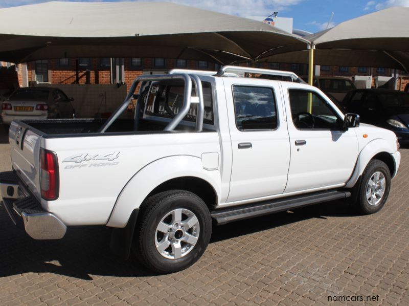 2018 Nissan NP300 2.5CDI D/C 4X4 pictures