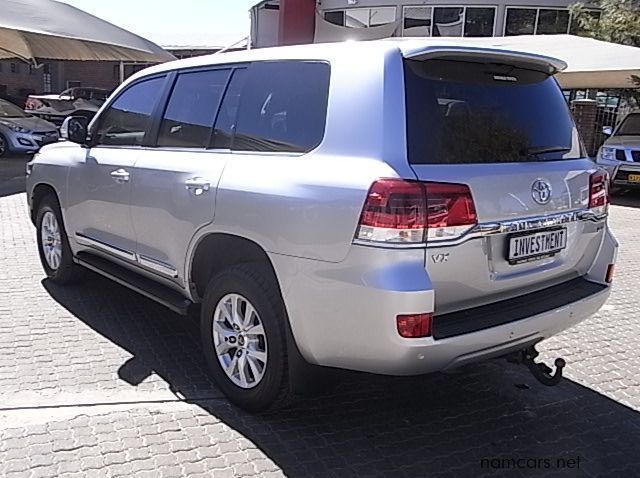 2017 Toyota 200 Series 4.5 D4D pictures