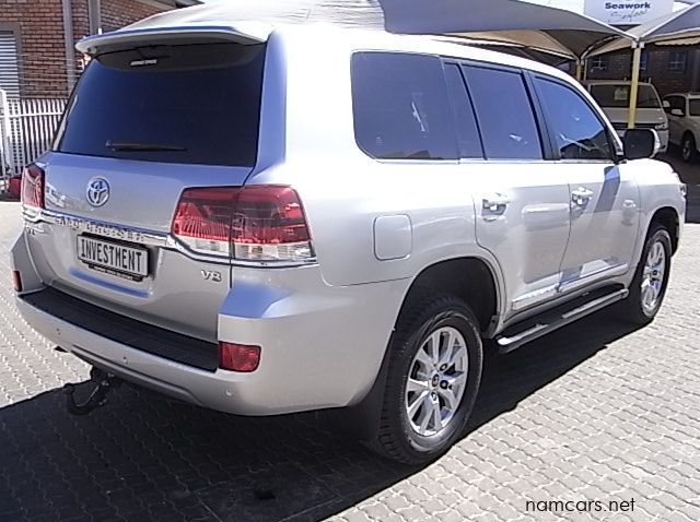 2017 Toyota 200 Series 4.5 D4D pictures