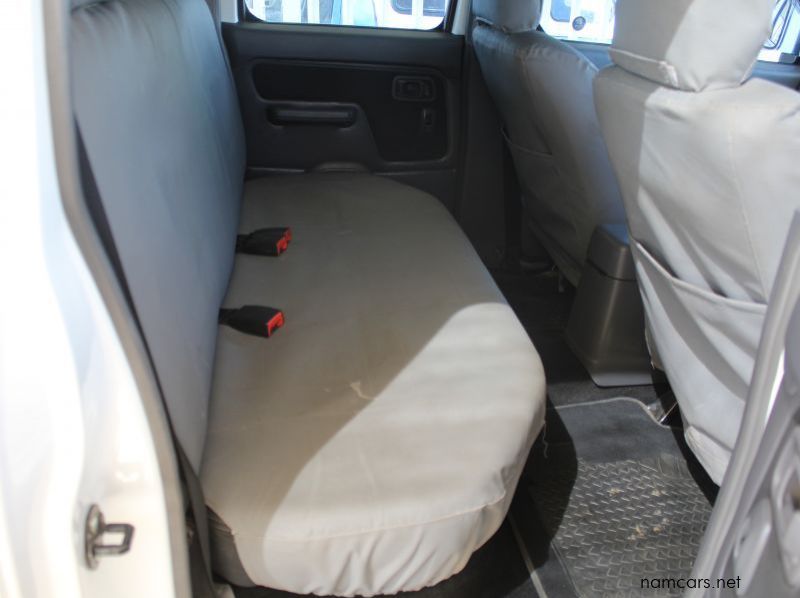 2018 Nissan NP300 2.5TDI D/C 4X4 pictures