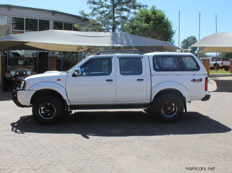 2018 Nissan NP300 2.5TDI D/C 4X4 pictures