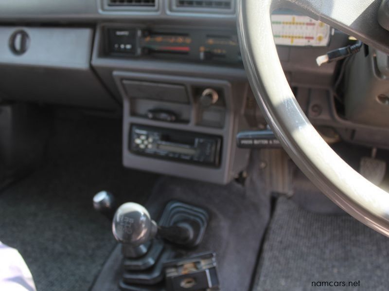 1997 Toyota Hilux Raider D Cab 4x4 pictures