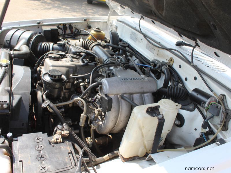 1997 Toyota Hilux Raider D Cab 4x4 pictures