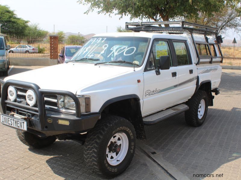 1997 Toyota Hilux Raider D Cab 4x4 pictures