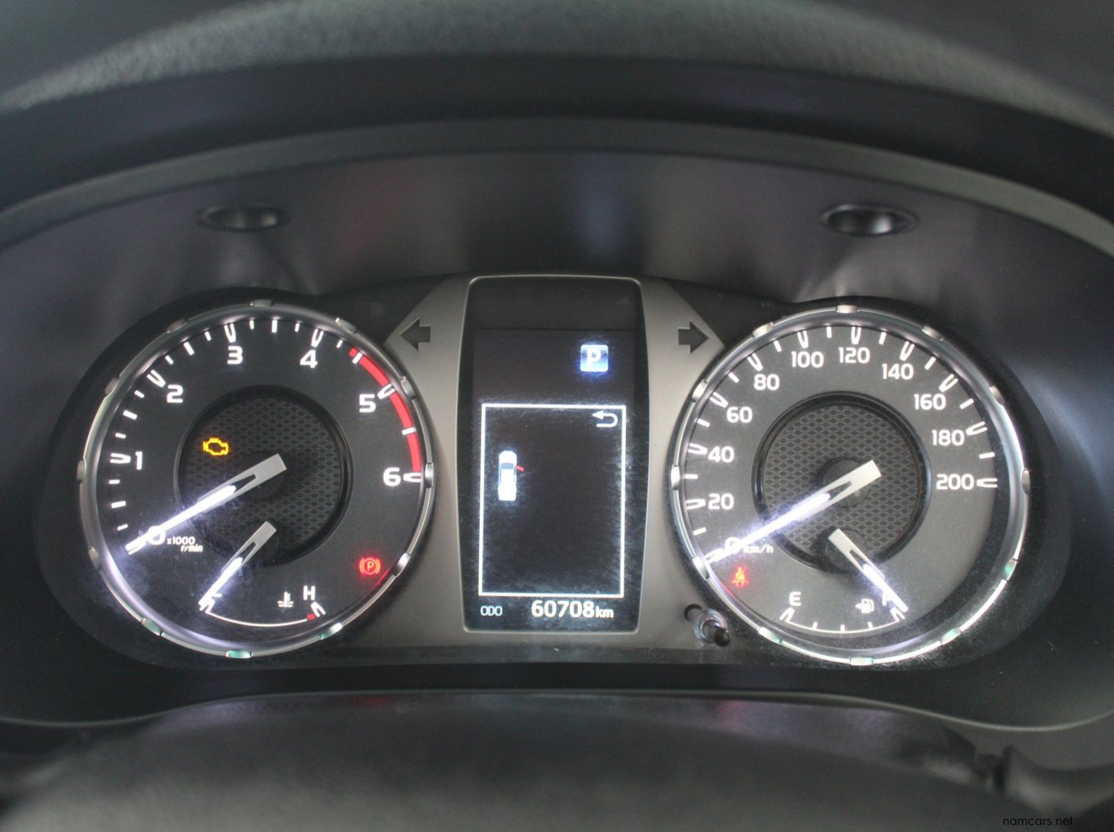 2025 Toyota Hilux 2.4 GD6 DC 4x4 pictures