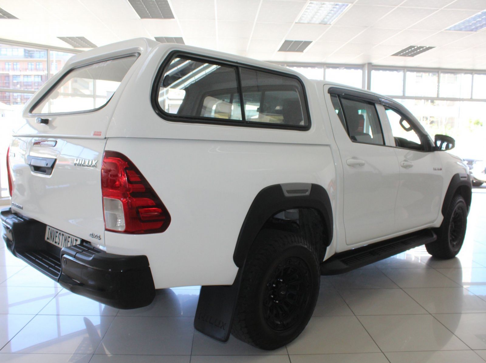 2025 Toyota Hilux 2.4 GD6 DC 4x4 pictures