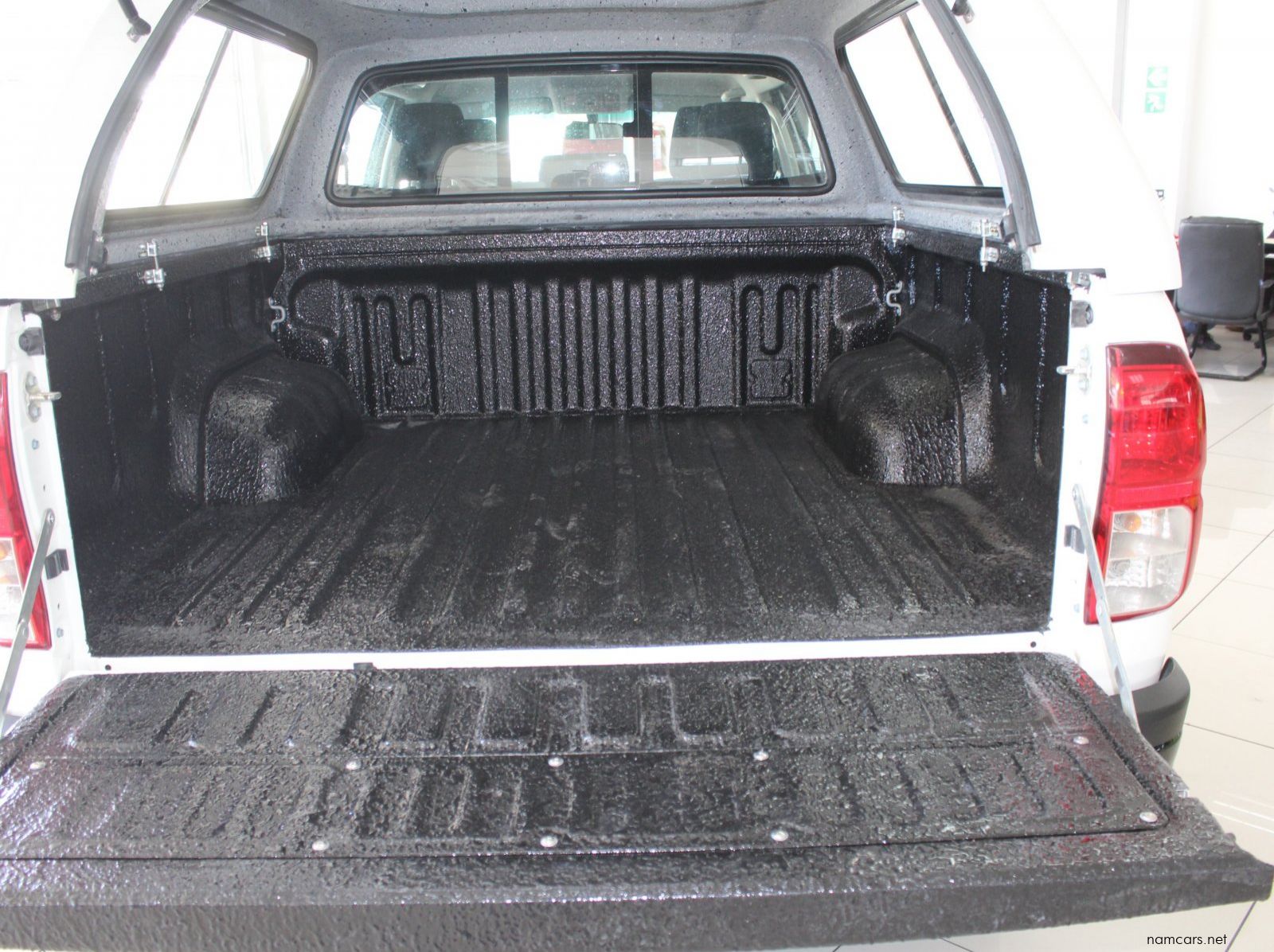 2025 Toyota Hilux 2.4 GD6 DC 4x4 pictures