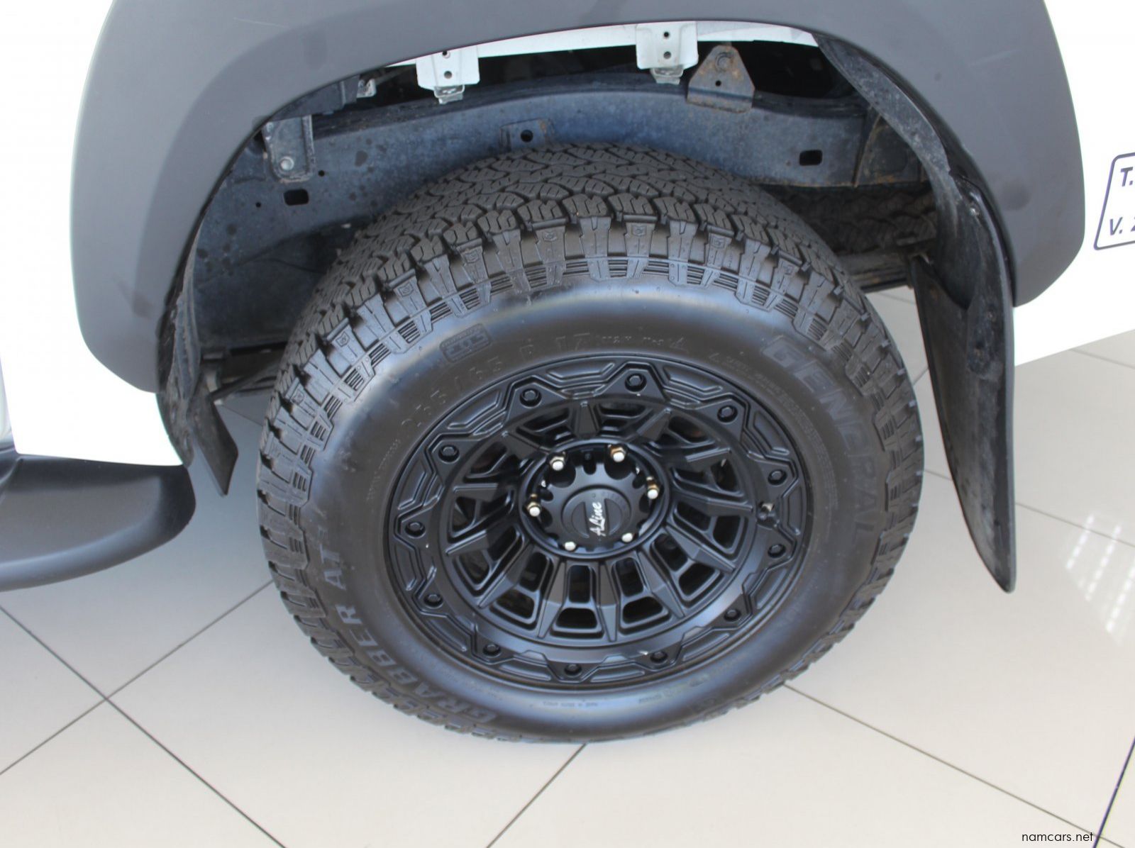 2025 Toyota Hilux 2.4 GD6 DC 4x4 pictures