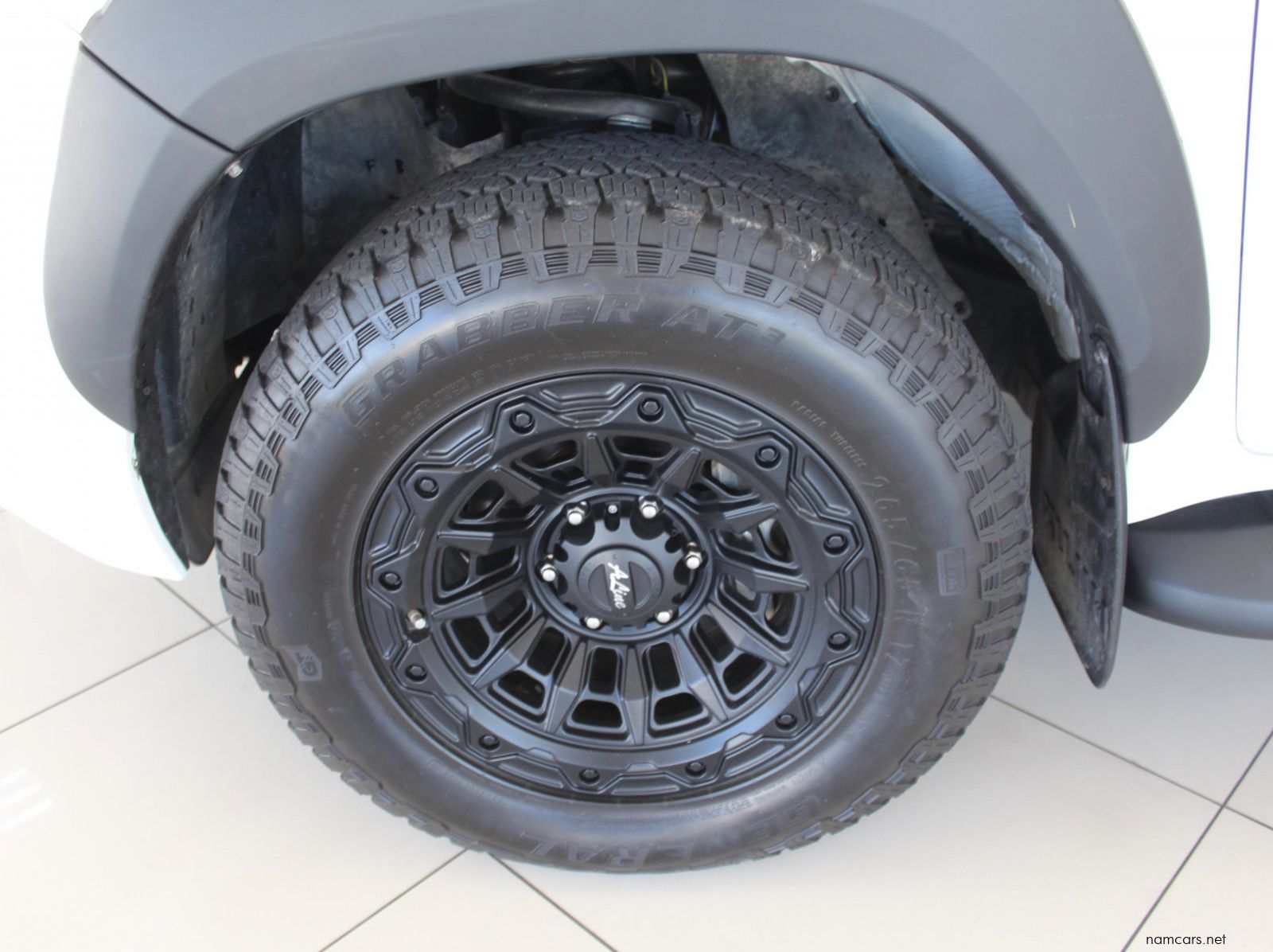 2025 Toyota Hilux 2.4 GD6 DC 4x4 pictures