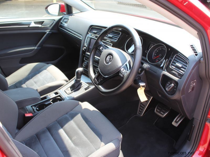 2013 Volkswagen Golf 7 TSI DSG pictures