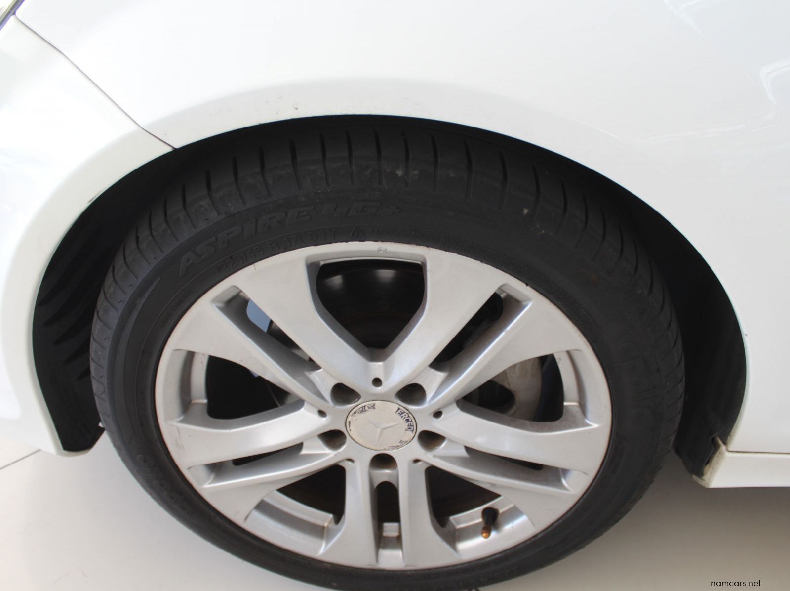 2013 Mercedes-Benz C180 Auto pictures