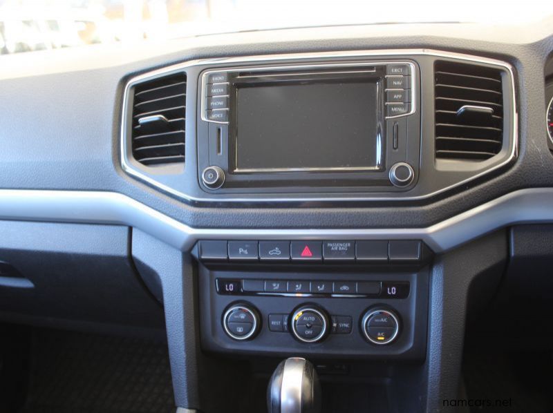 2018 Volkswagen AMAROK 3.0 V6 TDI HILINE + D/C 4MOTION pictures