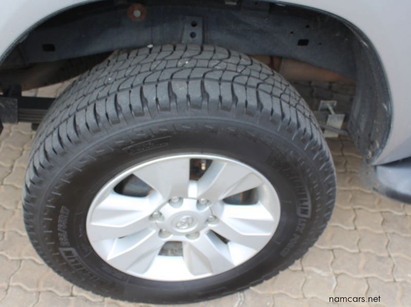 2016 Toyota HILUX 2.8GD6 A/T 4X4 pictures