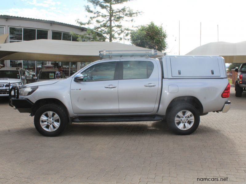 2016 Toyota HILUX 2.8GD6 A/T 4X4 pictures