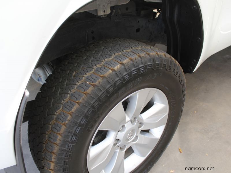 2020 Toyota HILUX 2.4GD6 S/C 4X2 R/B SRX pictures