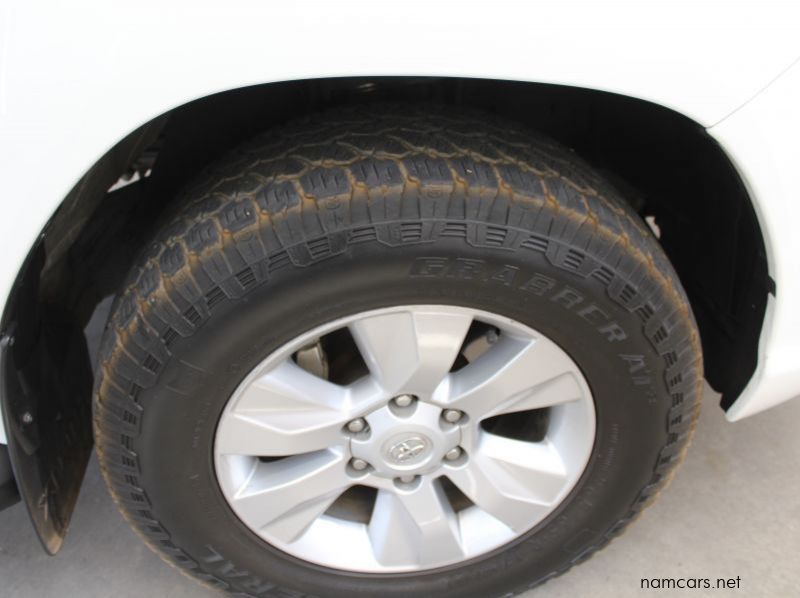 2020 Toyota HILUX 2.4GD6 S/C 4X2 R/B SRX pictures