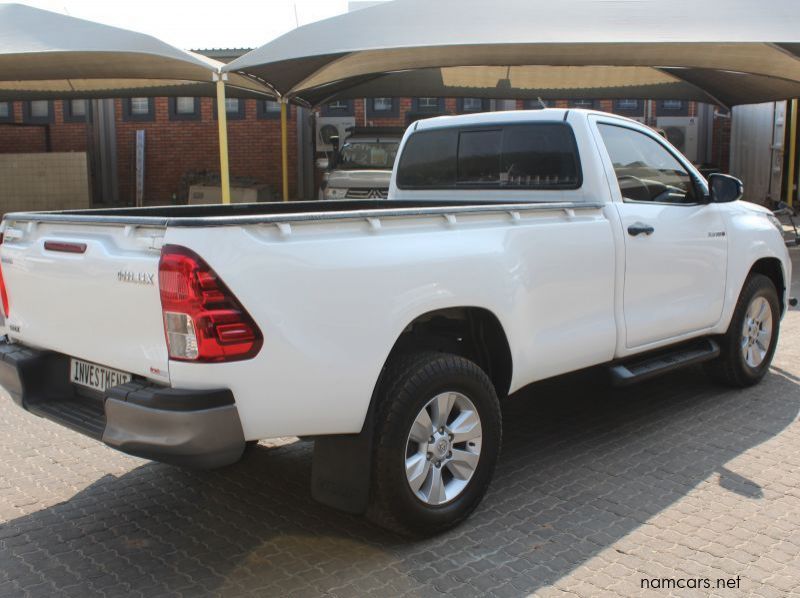 2020 Toyota HILUX 2.4GD6 S/C 4X2 R/B SRX pictures