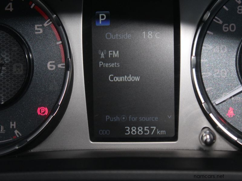 2020 Toyota Hilux D Cab 2.4 GD6 Auto 2x4 pictures