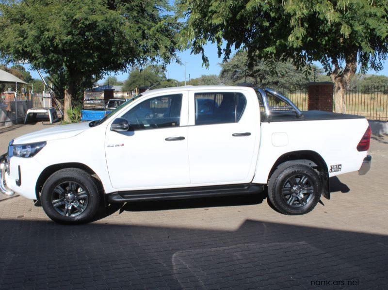 2020 Toyota Hilux D Cab 2.4 GD6 Auto 2x4 pictures