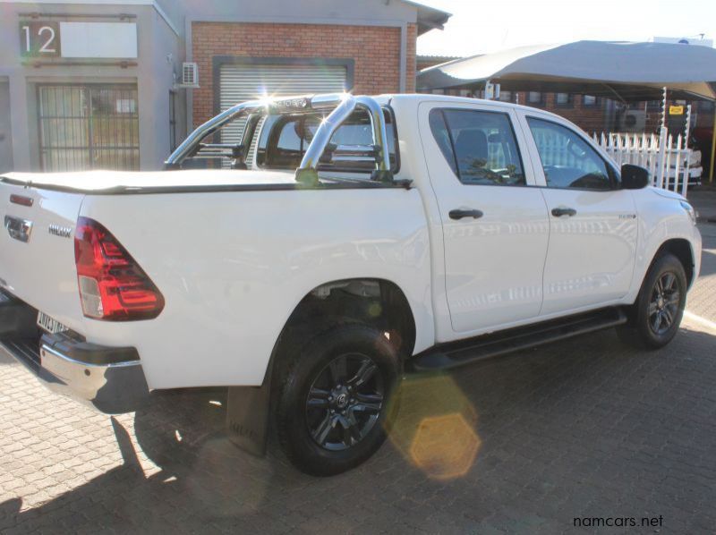 2020 Toyota Hilux D Cab 2.4 GD6 Auto 2x4 pictures